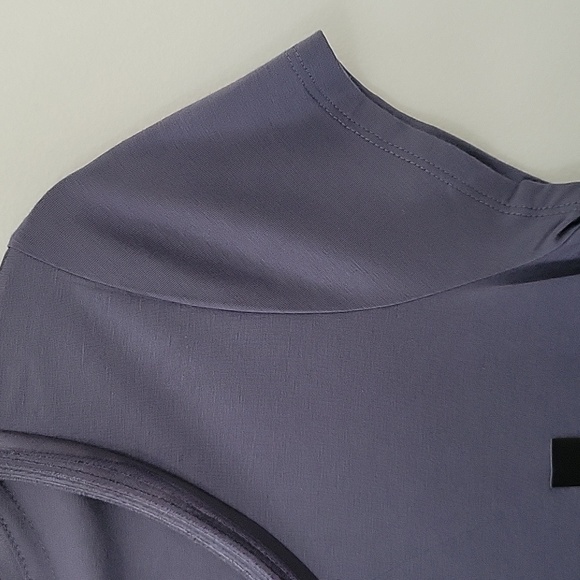 Banana Republic Short Sleeve T-Shirt, Size Meduim - Picture 4 of 8